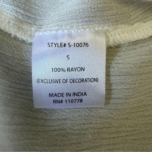 Spade & Heart White Boho Embroidered Sleeveless Top - Size Small - Picture 4 of 7